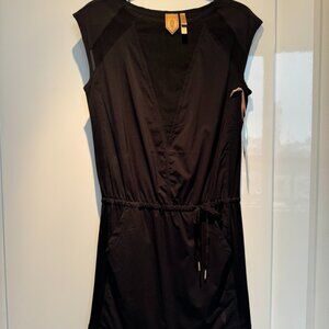 Indygena Women's Laco Dress - Deep Black